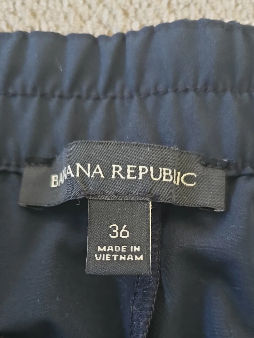 Banana Republic Black Casua Lightweightl Pants - Size 36